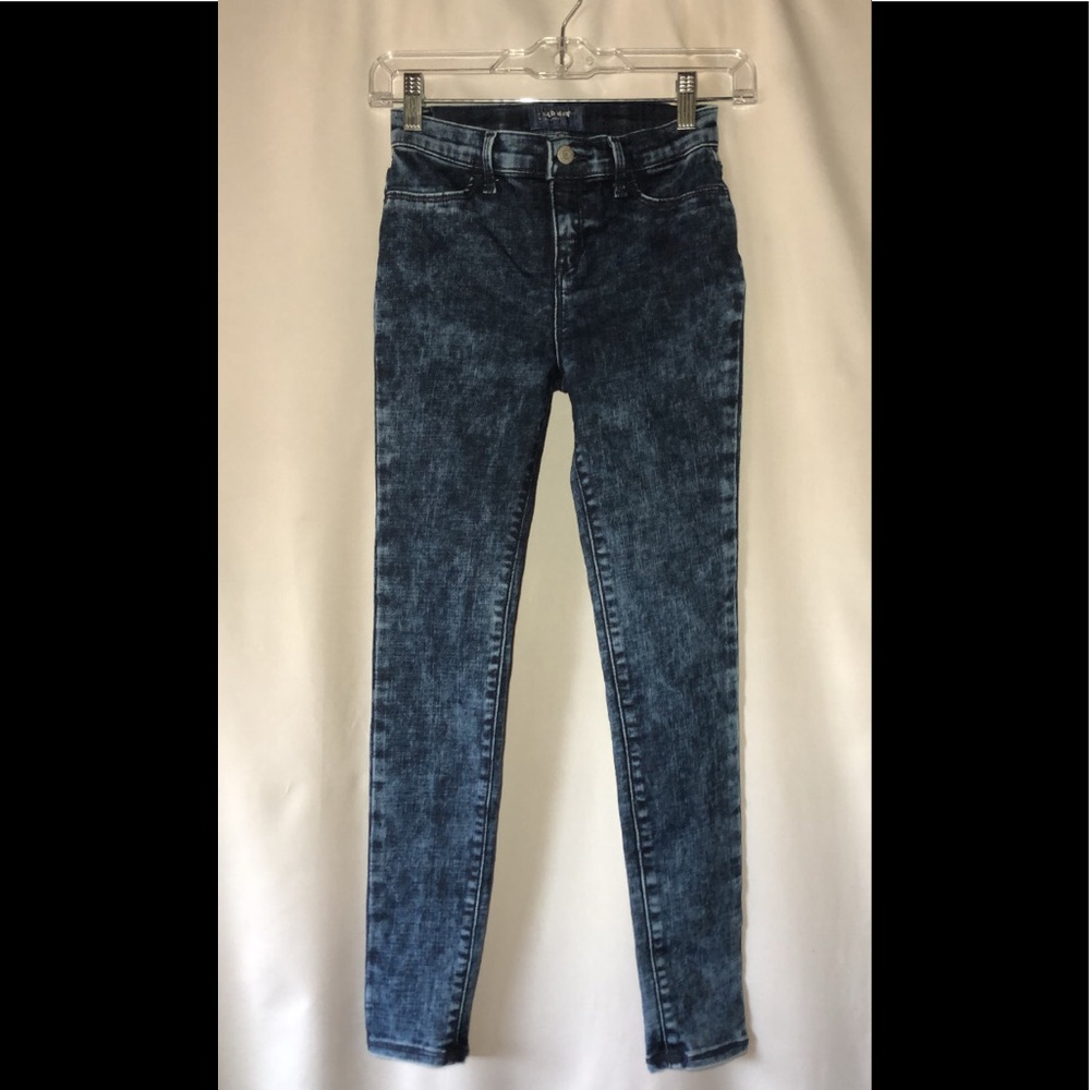 Blue acid washed denim jeans 💙